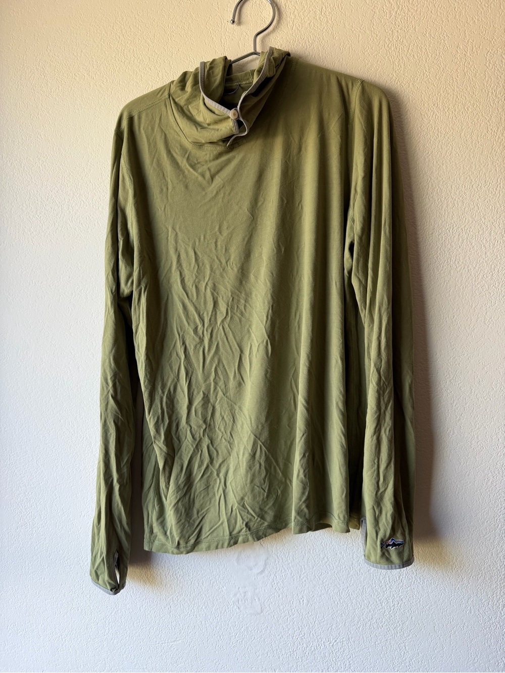 Patagonia Olive Green Long Sleeve Fishing Sun Hoodie - Picture 1 of 4